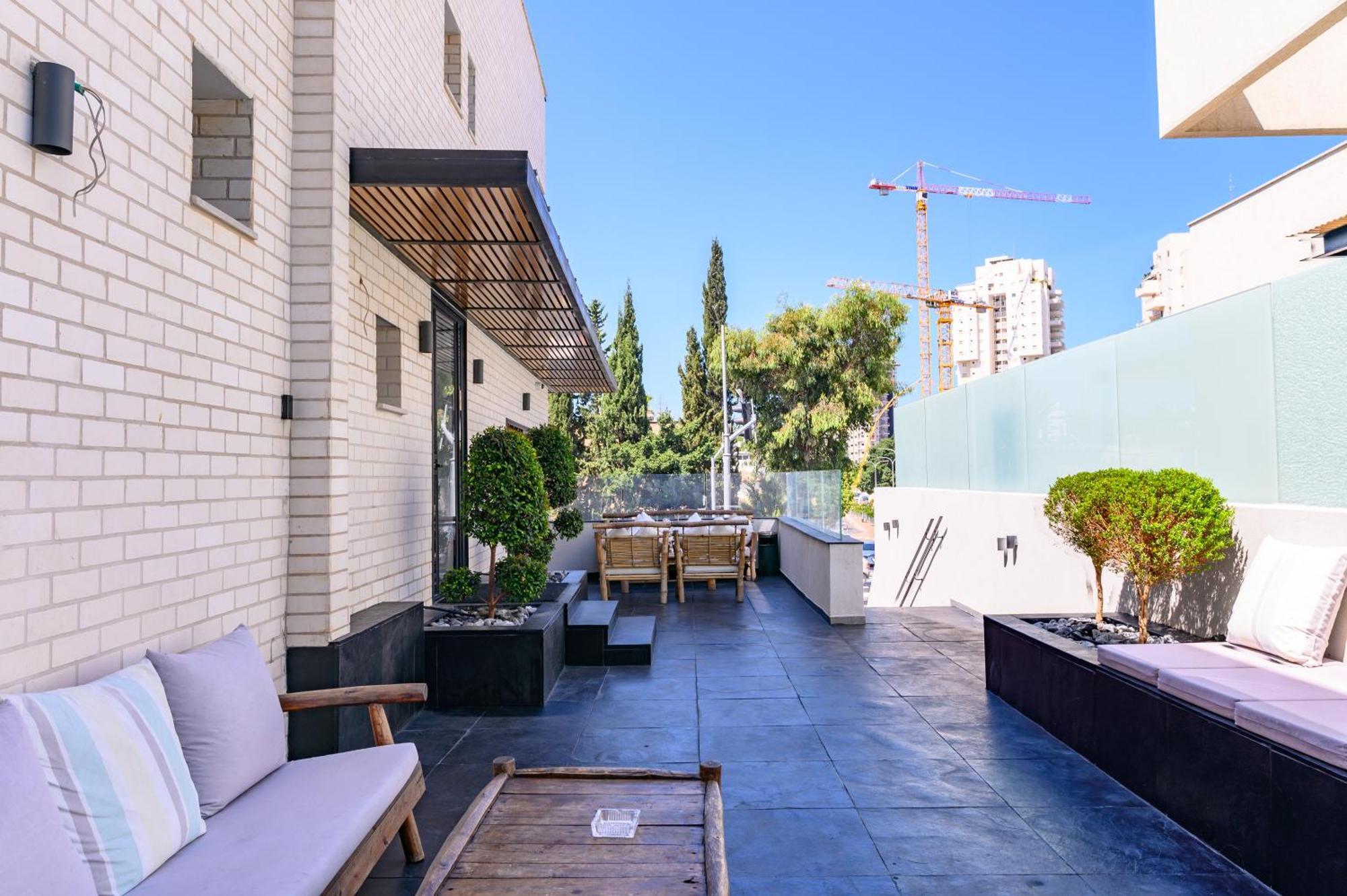 Rokah Luxury Villa At Ramat Hahayal Тель-Авив Экстерьер фото