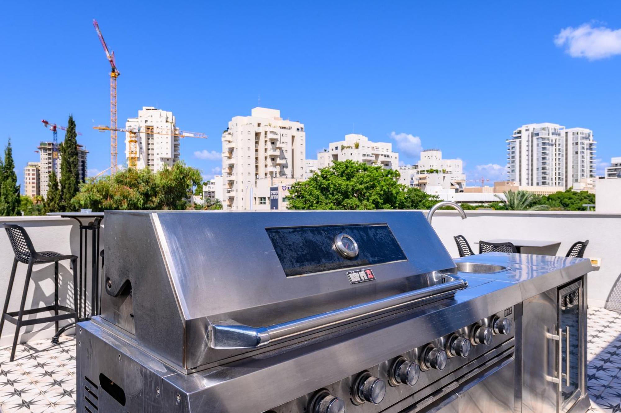 Rokah Luxury Villa At Ramat Hahayal Тель-Авив Экстерьер фото